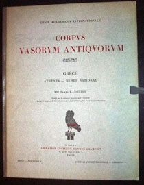 Corpus Vasorum Antiquorum, σειρά που εποπτεύει το Κέντρο Ερεύνης της Αρχαιότητος.