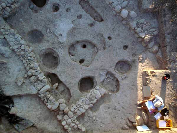 New finds at Kissonerga-Skalia