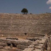 Restoration of ancient theatre of Dodoni “in good hands”