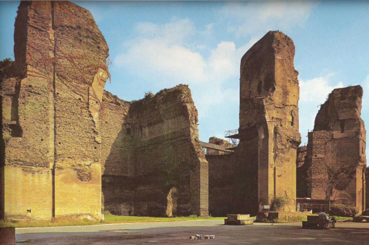 Those backing the project envisage millions of tourists having the chance to loll in the Baths of Caracalla, or stroll through the ancient forum.