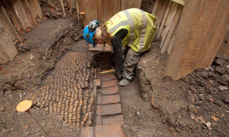 Shakespeare’s first theatre unearthed