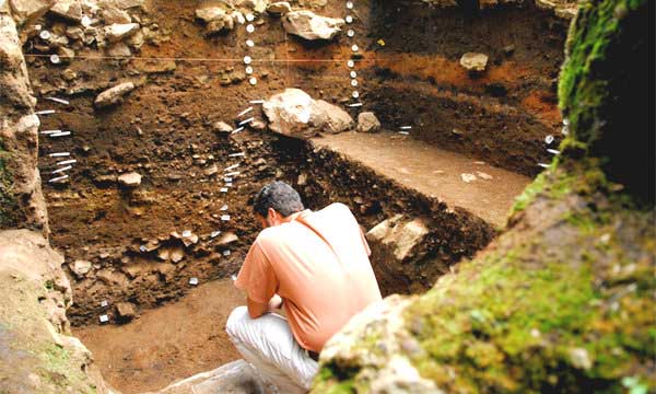 Ceramic Fragments Point to Artistry in the Ice Age