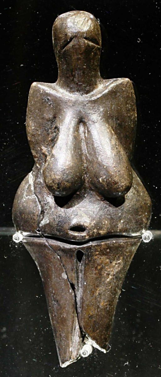 The Venus of Dolni Vestonice, nude female figure dated to 29 000-25 000 BP (Gravettian industry) was found at a Paleolithic site in the Moravian basin south of Brno.