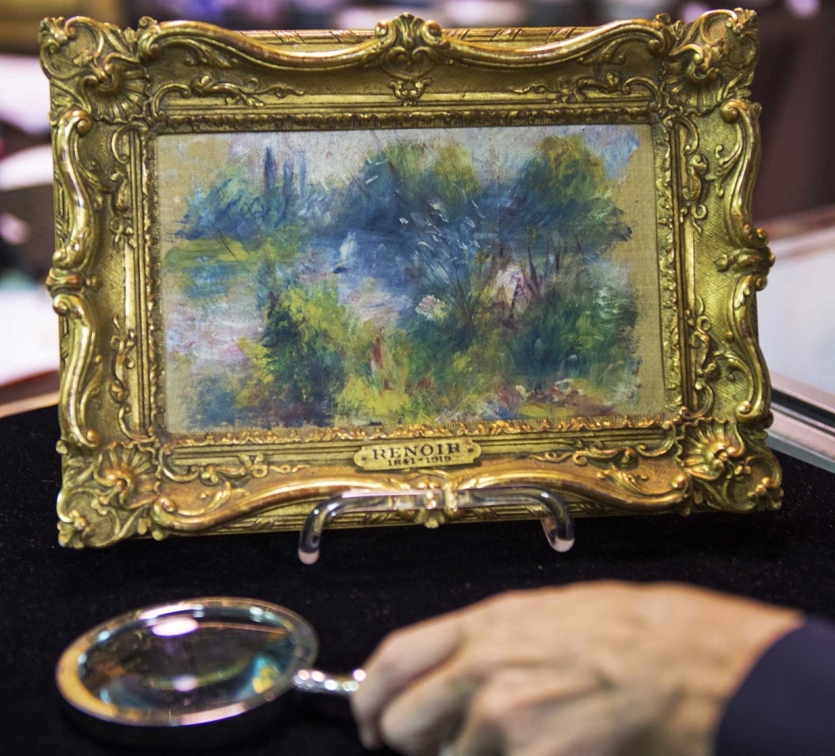 The painting was stolen from the Renoir gallery on Nov. 17, 1951.