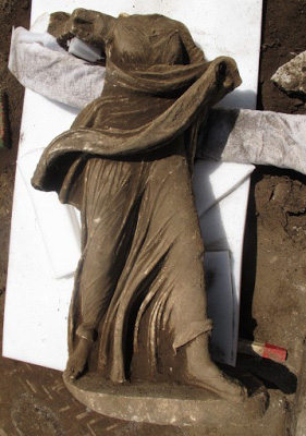 One of the statues found at the villa.