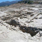 Excavate a Minoan house tomb cemetery