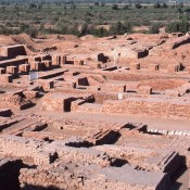 Is Rakhigarhi village home to older and larger Harappan-era site?