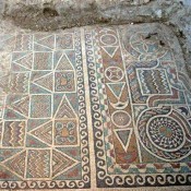Kilim-like motifs found on Amasya mosaics
