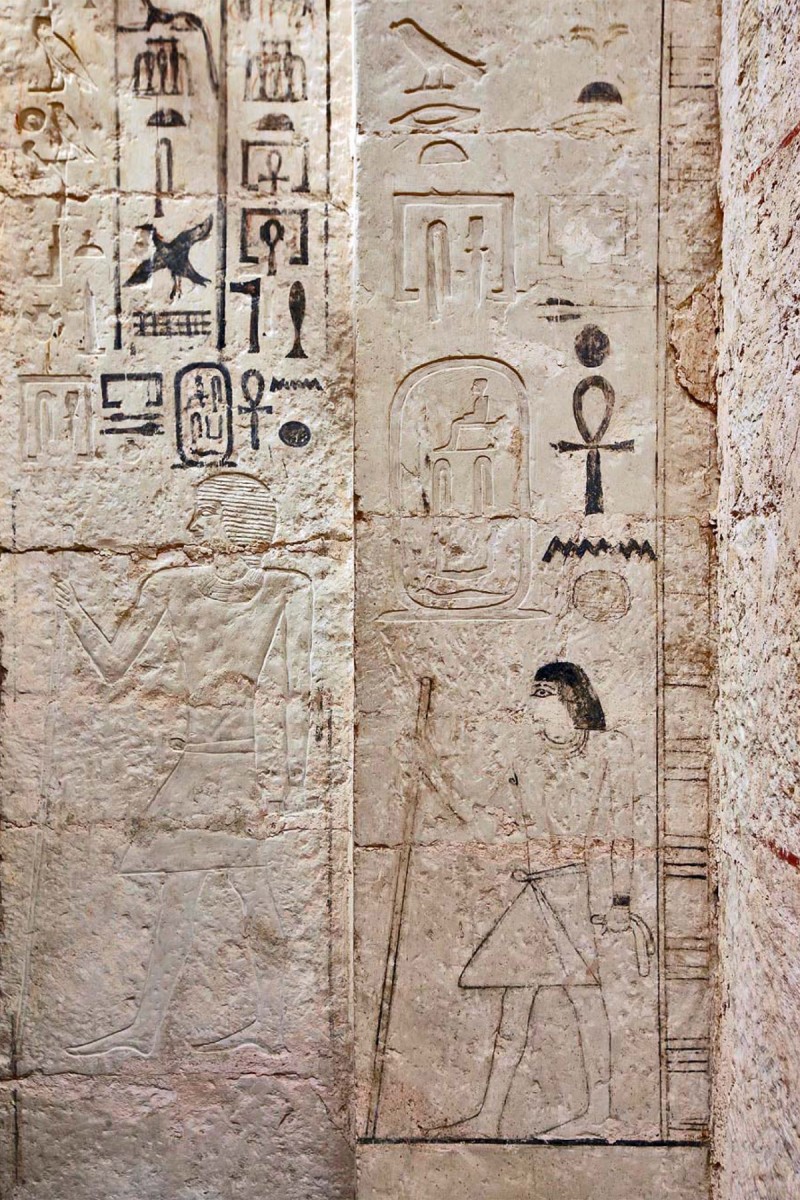 Door jamb, detail of false door, with the depiction, the name and titles of Shepseskaf ‘ankh. Photo: CAM/SCA.