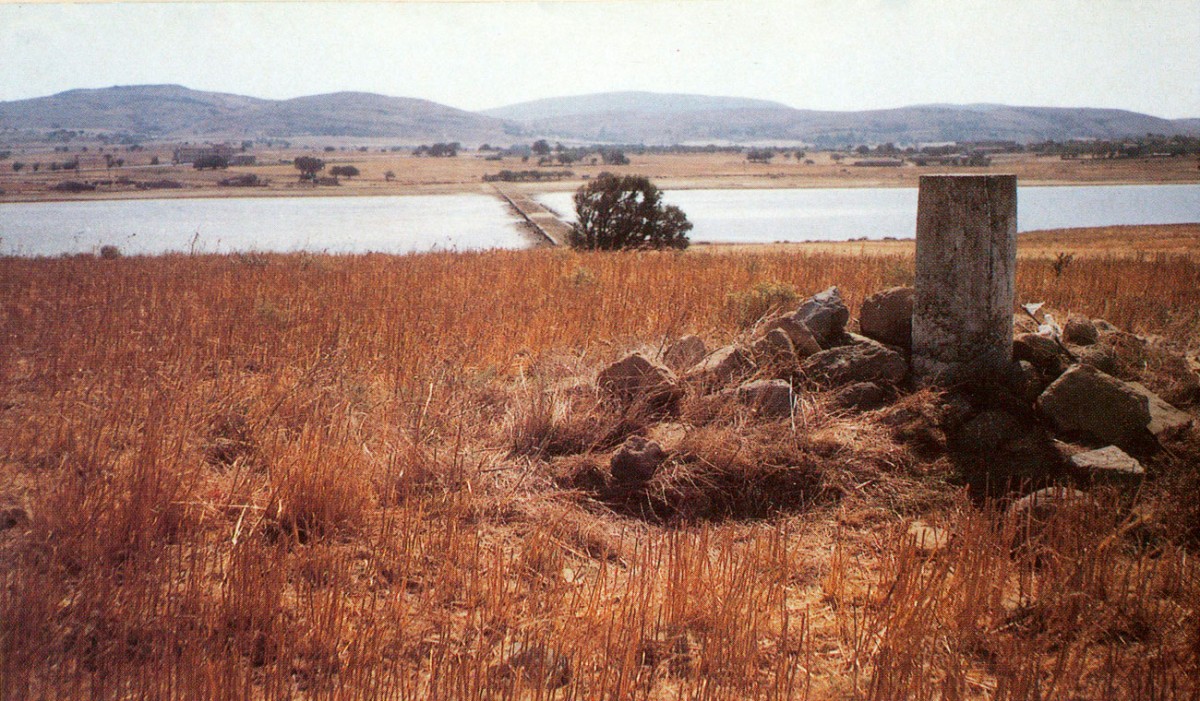 Fig. 11. The highest Koukonos plateau (at the north-eastern side of the islet), where the small pillar of the HMGS is to be found (10.06 metres). Here, systematic excavations have started.