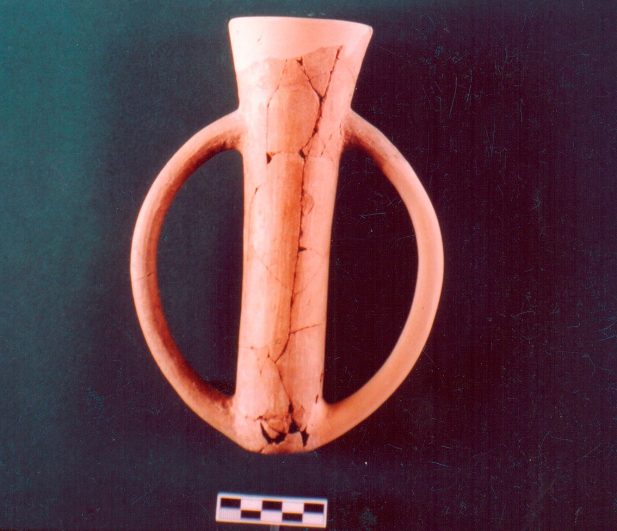 Fig. 29. Two-handled cup (depas amphikypelo) (Trench 5).