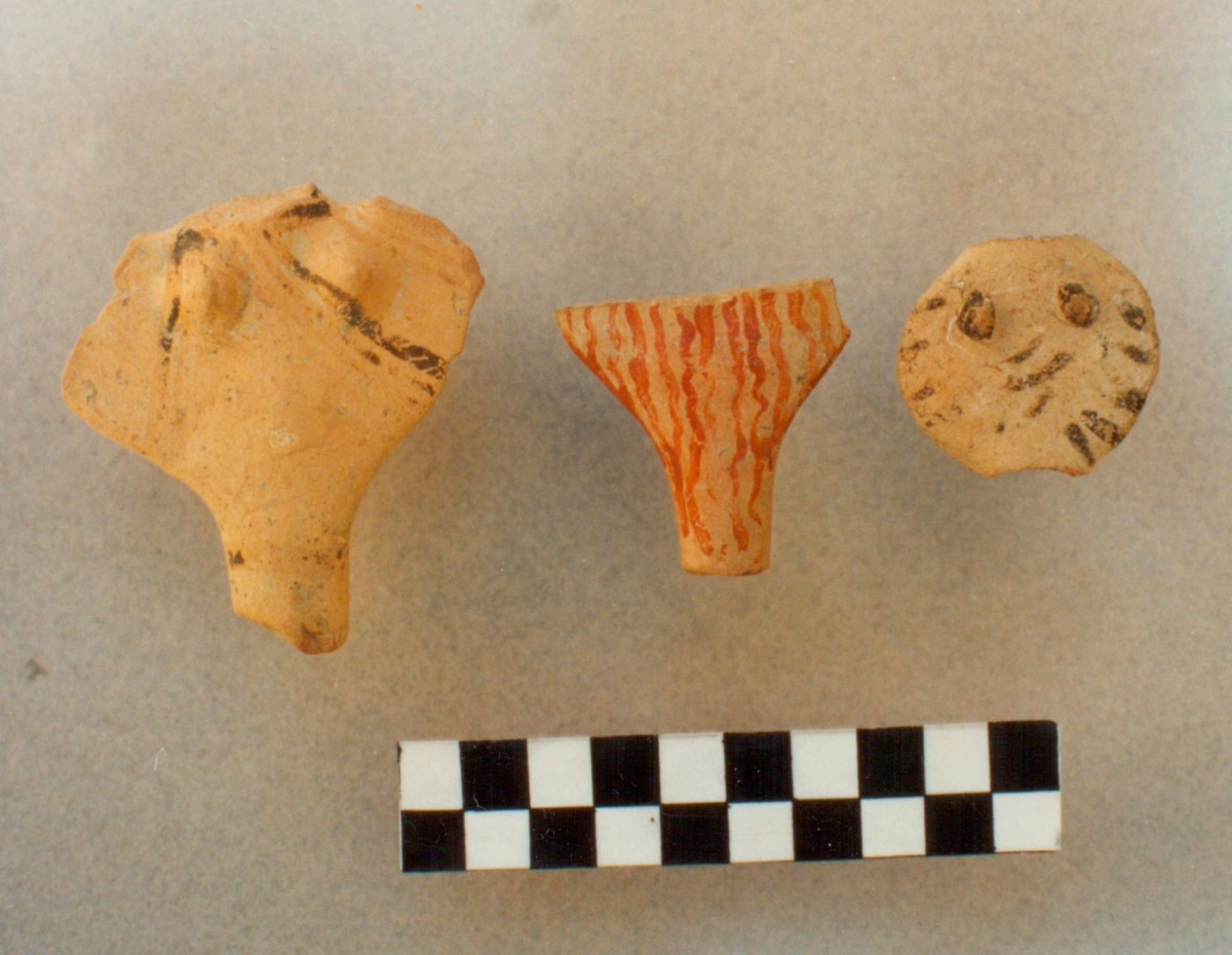 Fig. 5. Mycenaean anthropomorphic figurines (collected during surface surveys).