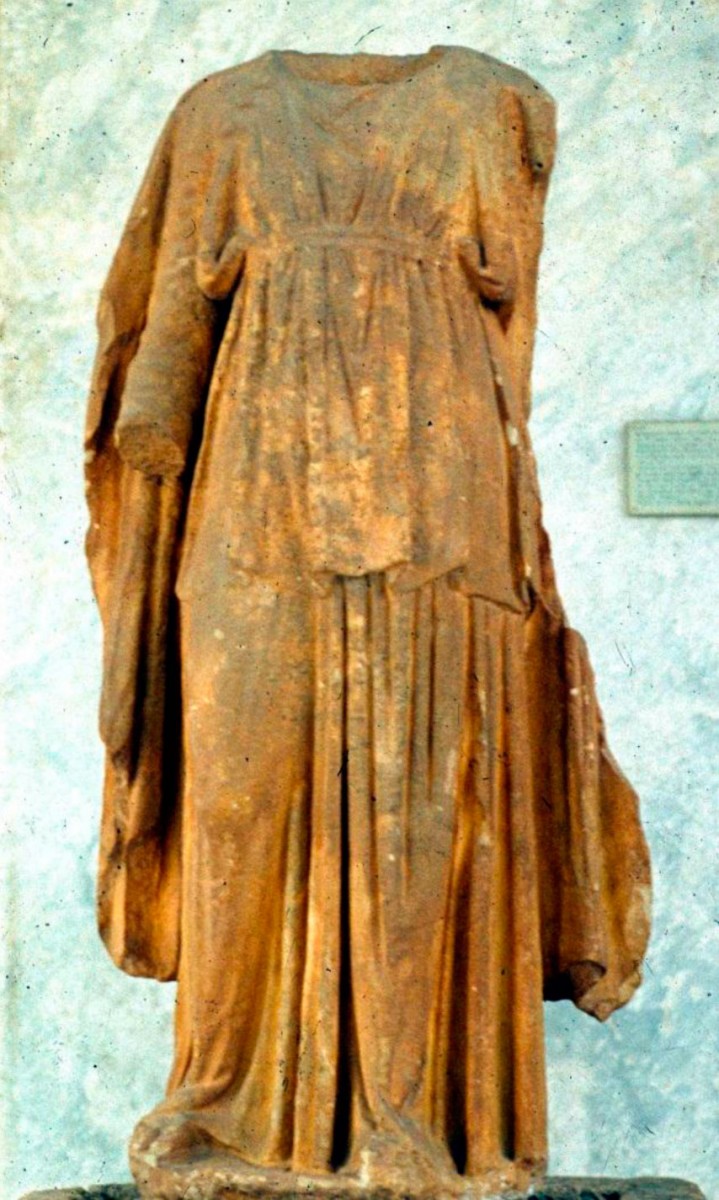 Fig. 2. The statue of Apollo, in the type of “the Guitar Player”, was found in 1888 at Xeropotamos bay (Athens, National Archaeological Museum, Cat. Nr. 230).