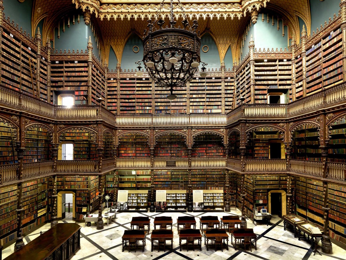 Massimo Listri, “Biblioteca Real Gabinete Português de Leitura, Rio de Janeiro, Brasil”. (Source: Benaki Museum)