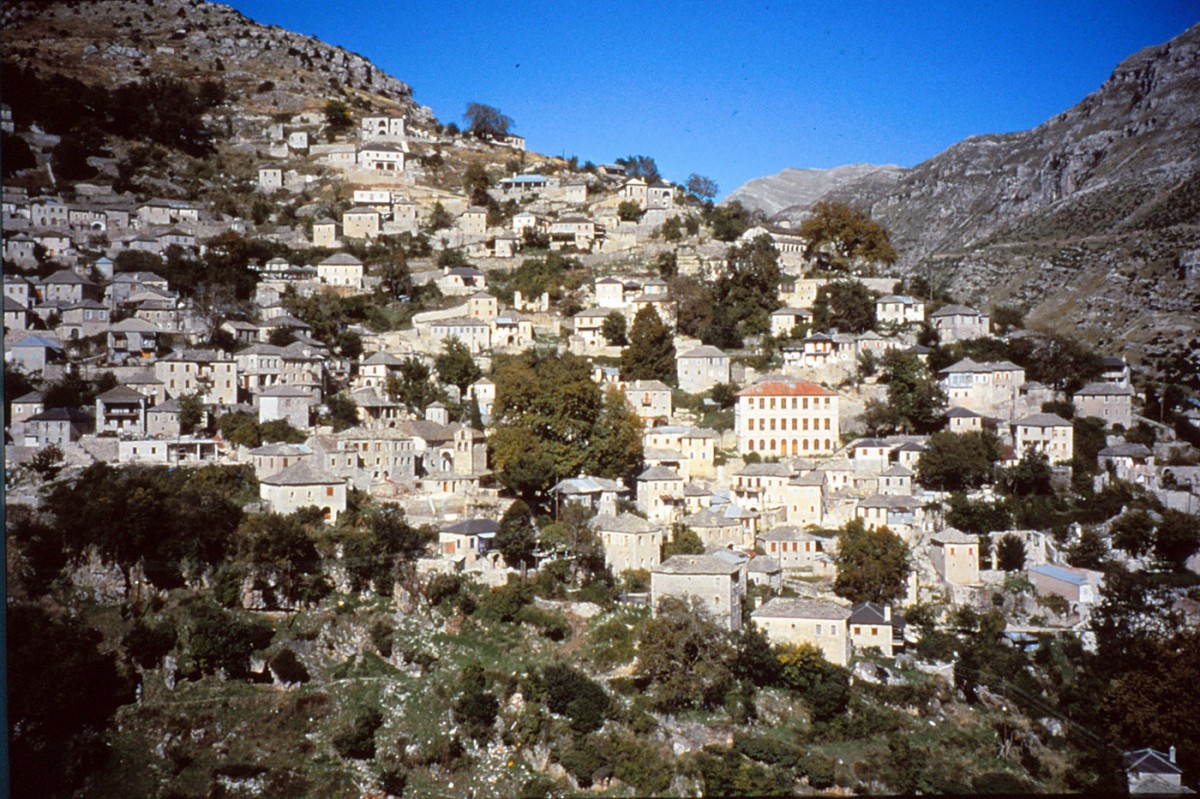 Fig. 1. The modern local community of Syrrakos (private collection of Angelos Sinanis).