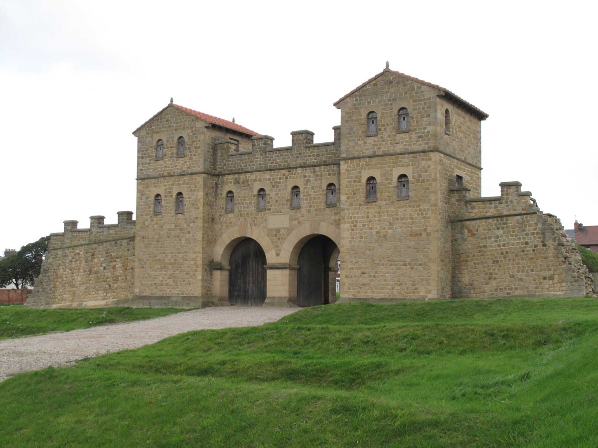 Arbeia Fort west gate reconstruction. Photo credit: WallQuest