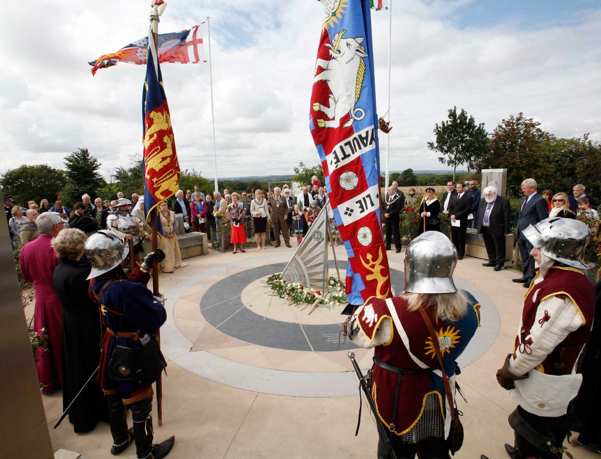 The rose-laying ceremony at the Battlefield Heritage Centre on August 22nd 2014, commemorating the Battle of Bosworth.