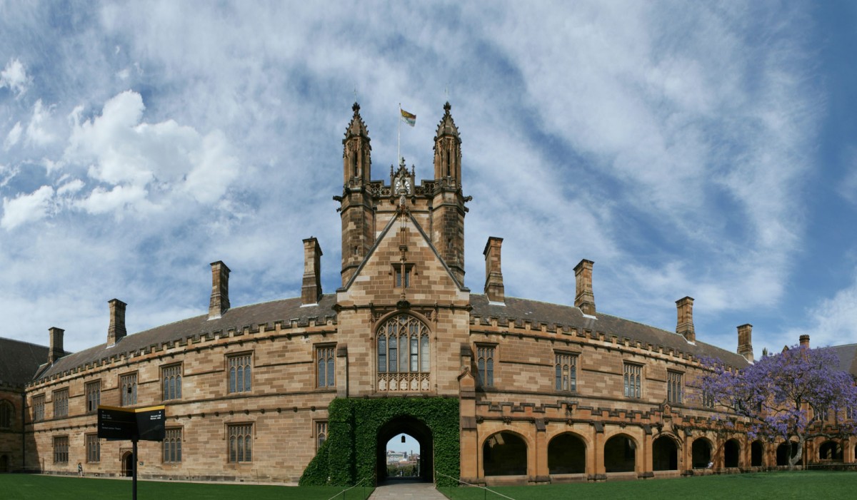 The Apollo Visiting Fellowship 2015