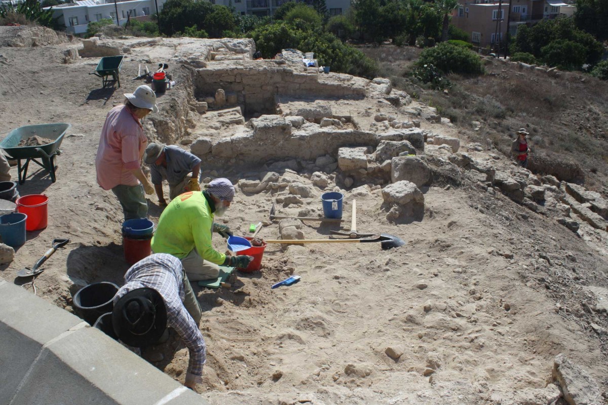 Nea Paphos: Archaeologists at work.