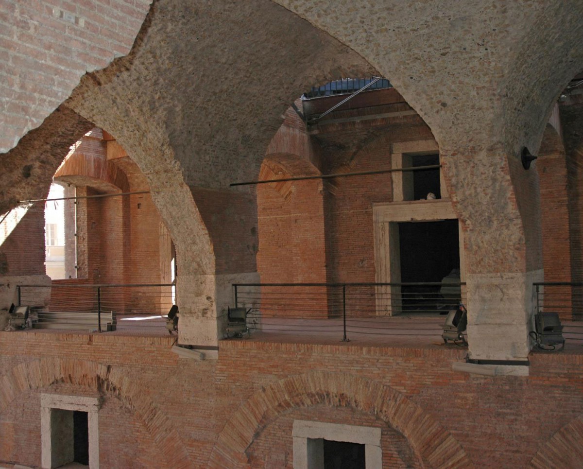 The concrete walls of Trajan's Markets in Rome have stood the test of time and the elements for nearly 2,000 years. They have even survived a major earthquake in 1349. Credit: Photo courtesy of Marie Jackson, Berkeley.
