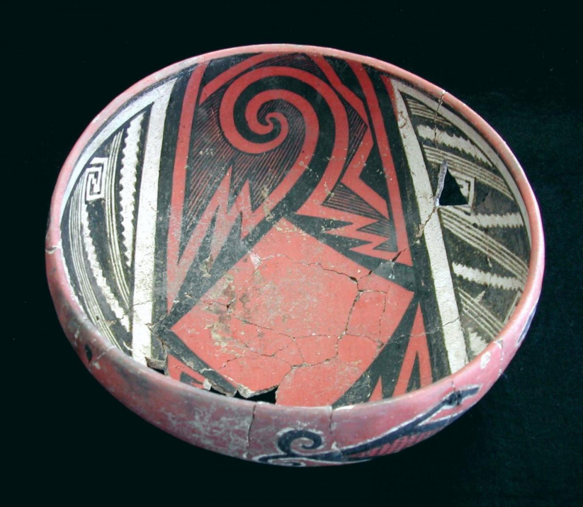 This is a Pinedale Polychrome bowl from the Bailey Ruin, AD 1275-1325. This type of vessel was made during the megadrought that hit the Southwest from A.D. 1276-1299. The distribution of this type outside of its area of production was one of the ways that people kept connected during and after the drought.
Credit: Barbara Mills/University of Arizona.