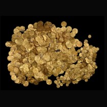 Almost 2000 Fatimid gold coins found in Caesarea