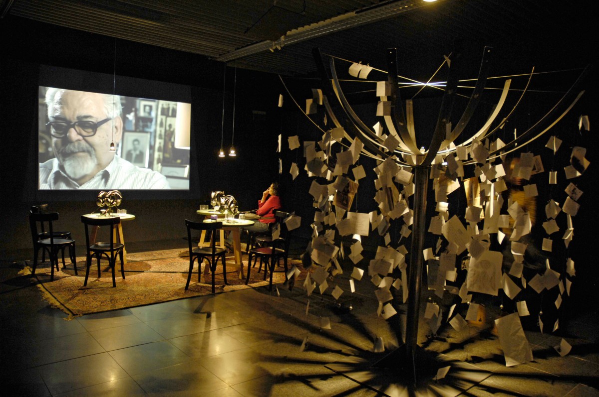 Fig. 5. View of the exhibition “Twice a Stranger. Deportations and exchanges of populations of the 20th century” organized by the Benaki Museum, 2012. © Leonidas Kourgiantakis | The Benaki Museum’s Photographic Archive.