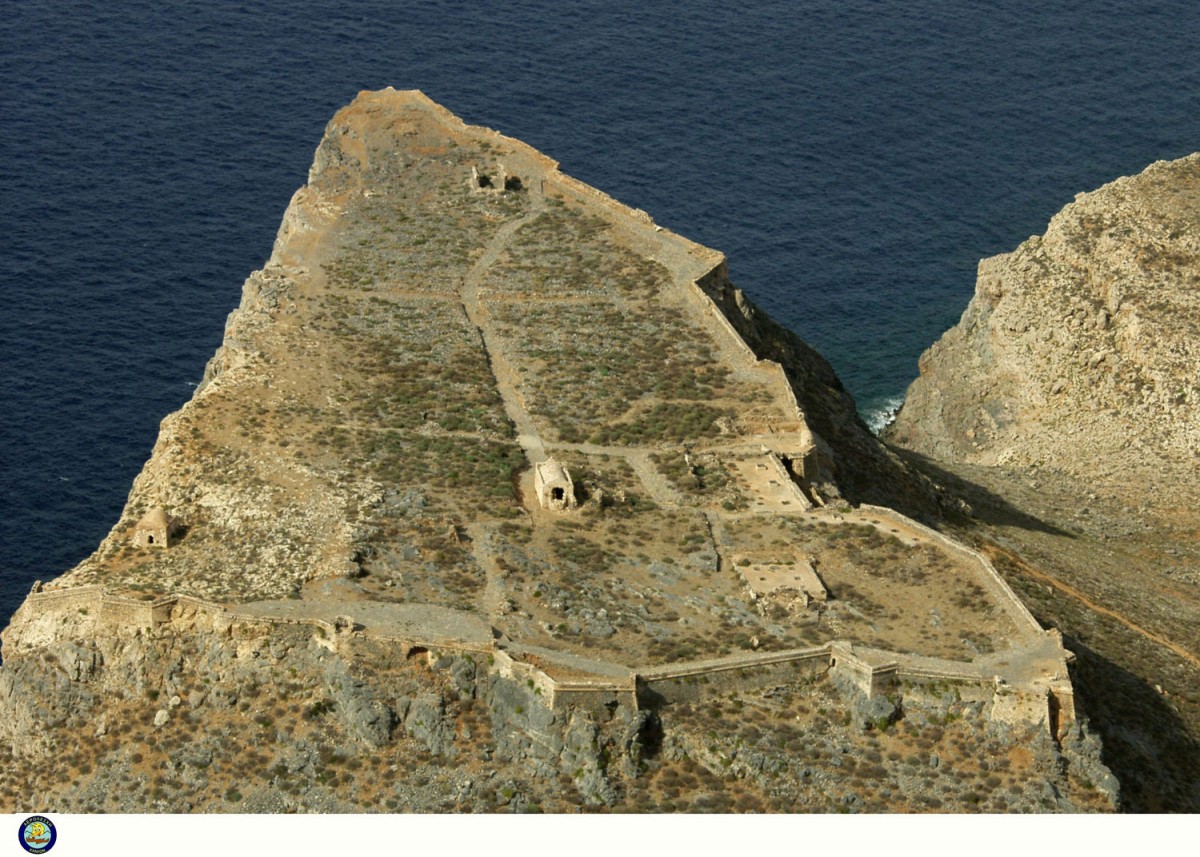 Fig. 23. The Gramvousa fort from the south (photo: Kosmas Kimionis, Aviation club of Chania).