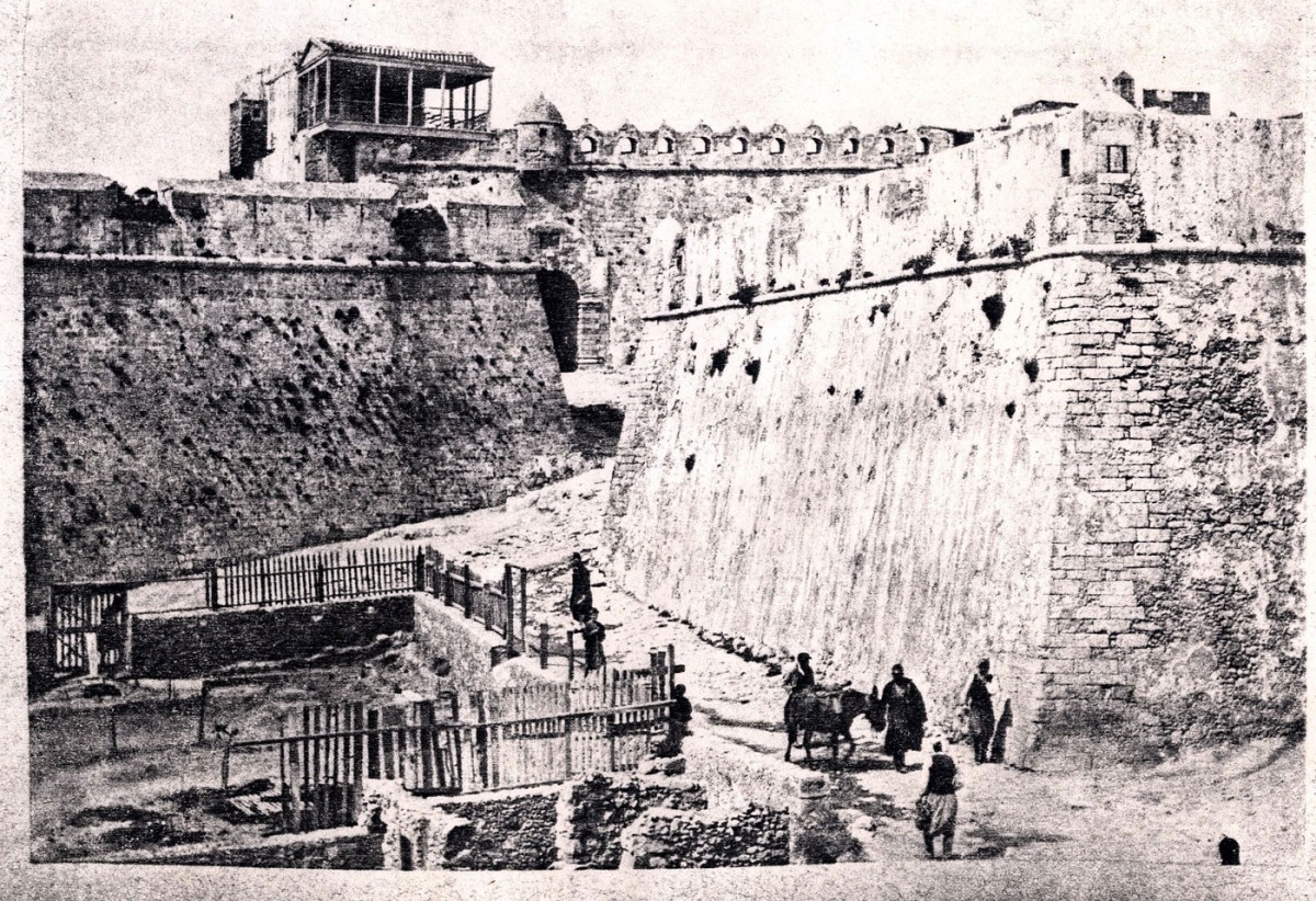 Fig. 3. The pentagonal fort east of the Fortezza in Rethymnon, late 19th c.