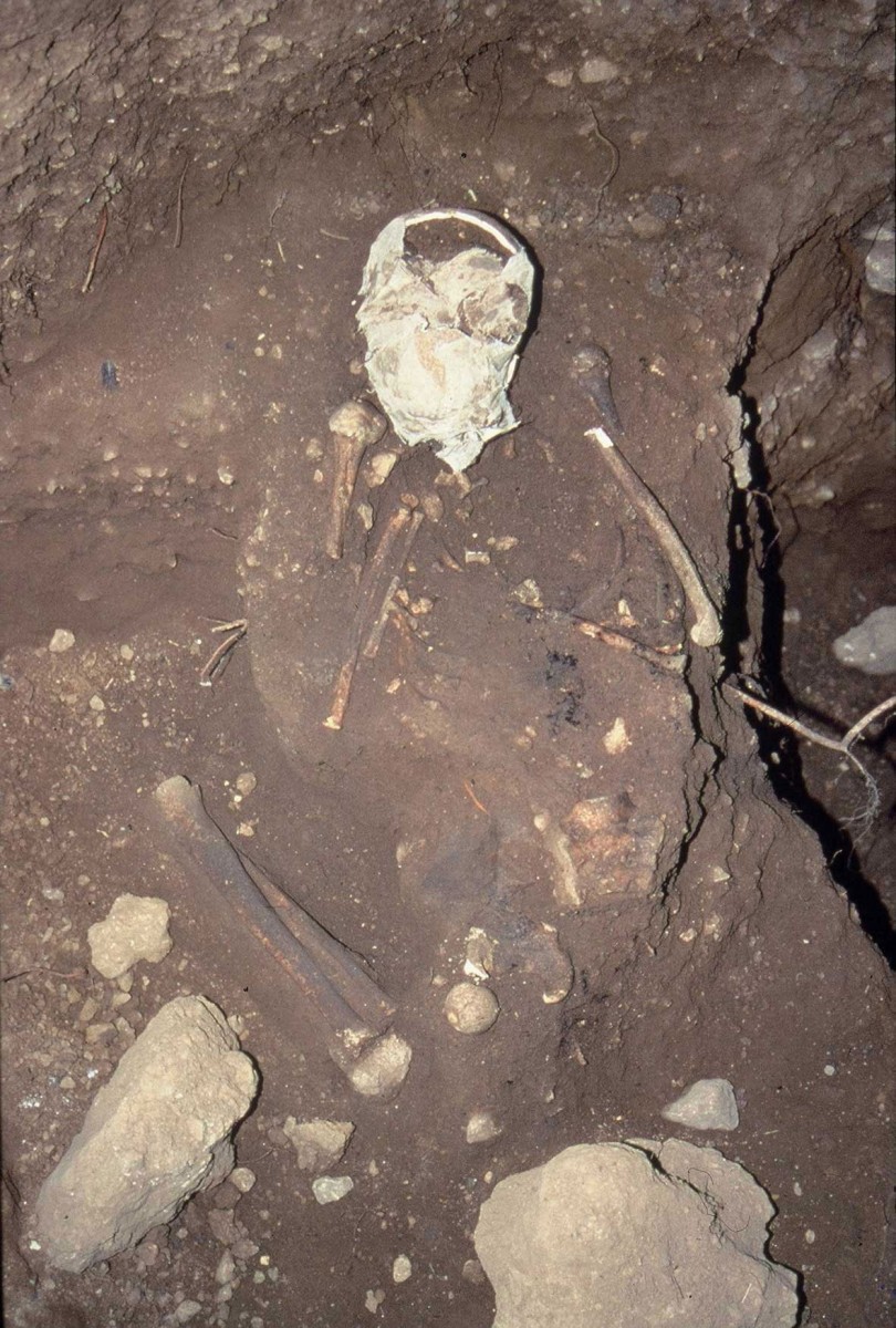 Fig. 37. Mesolothic burial in folded position dating from 7280-6830 BC.