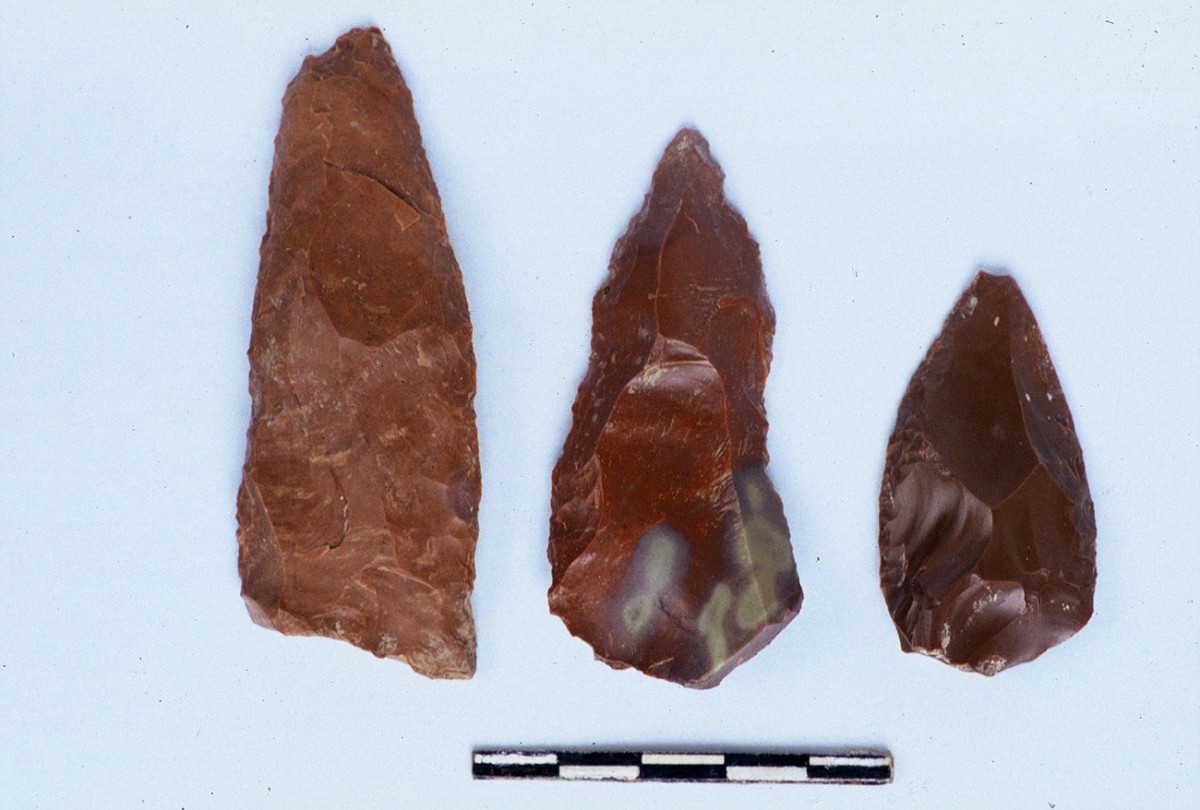 Fig. 8. Two points and a scraper from the Middle Palaeolithic. 