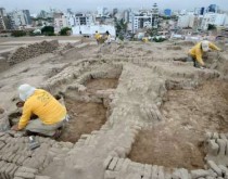 Pre-Inca tombs found in Peru