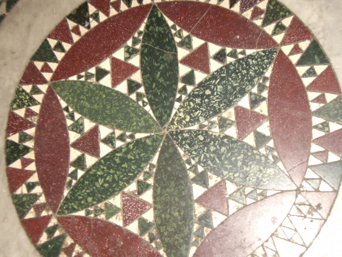 Krokean stone in mosaics of churches in Rome