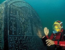 Exhibition with underwater Egyptian antiquities in London