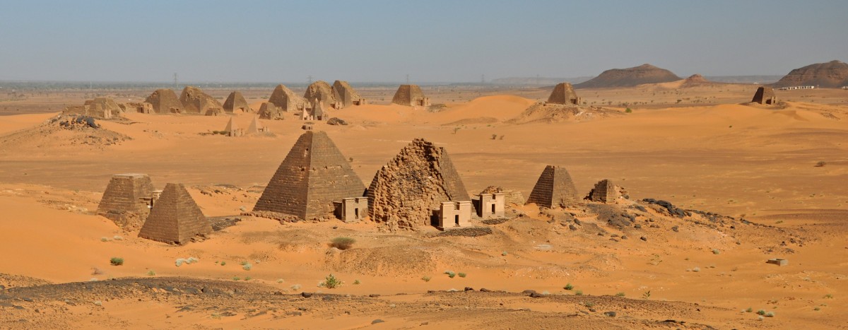 Fig. 1. Pyramids at the Meroe royal cemetery (V. Francigny).