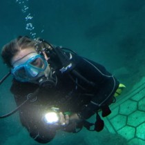 Light and manganese to discover the source of submerged Roman marble