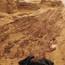 Old Kingdom large boat found in tomb in Abusir