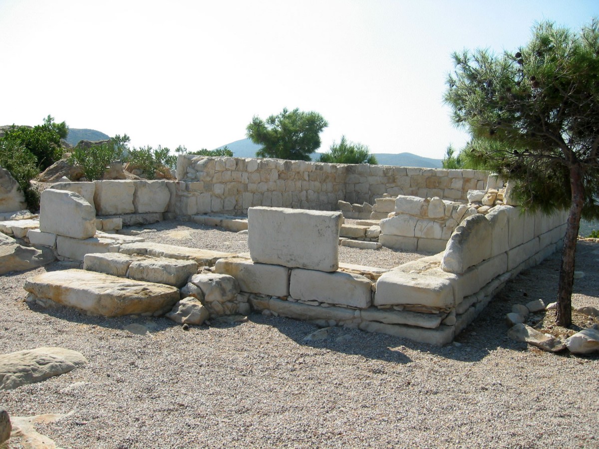 Fig. 10. The temple of Athena on the acropolis at Emporio.