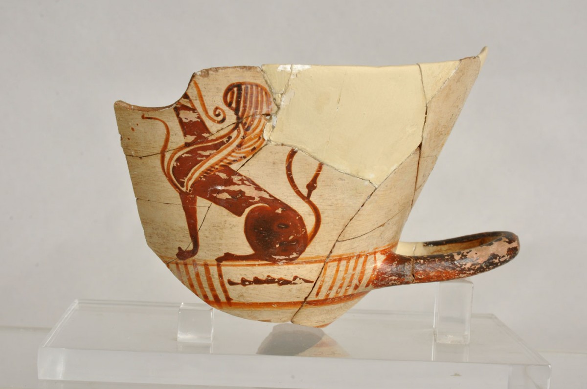 Fig. 19. Kylix in the style of this type of vase. About 570-560 BC. Phana.