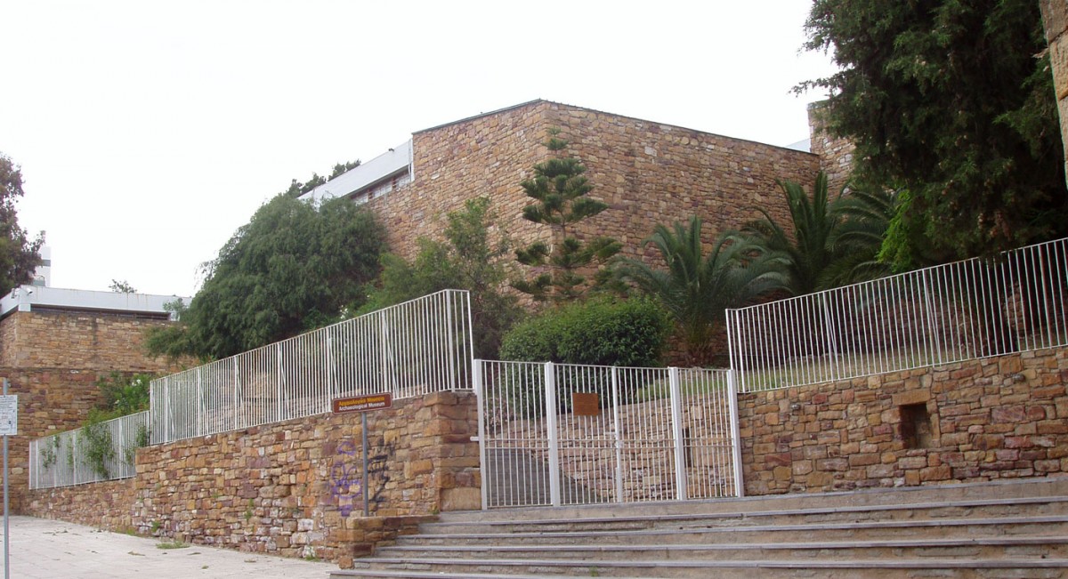 Fig. 1. Facade of the Archaeological Museum of Chios on Michalon street.