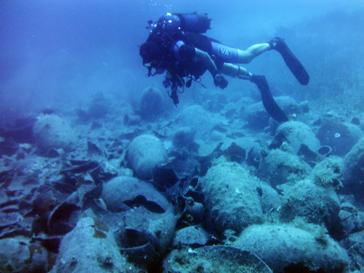 Fig. 4. Roman period shipwreck. 