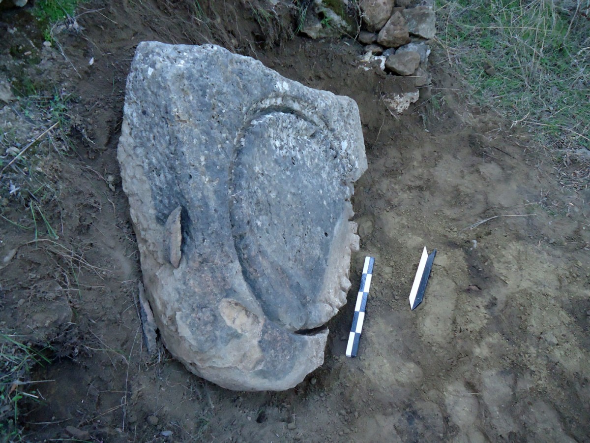 Fig. 10. “Hellenikon Monastery” in Thouria. Property of I. Filiopoulou. View of base for compression of olives.