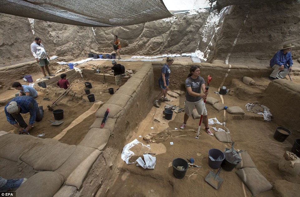 View of the excavation in Ashkelon. Credit: EPA