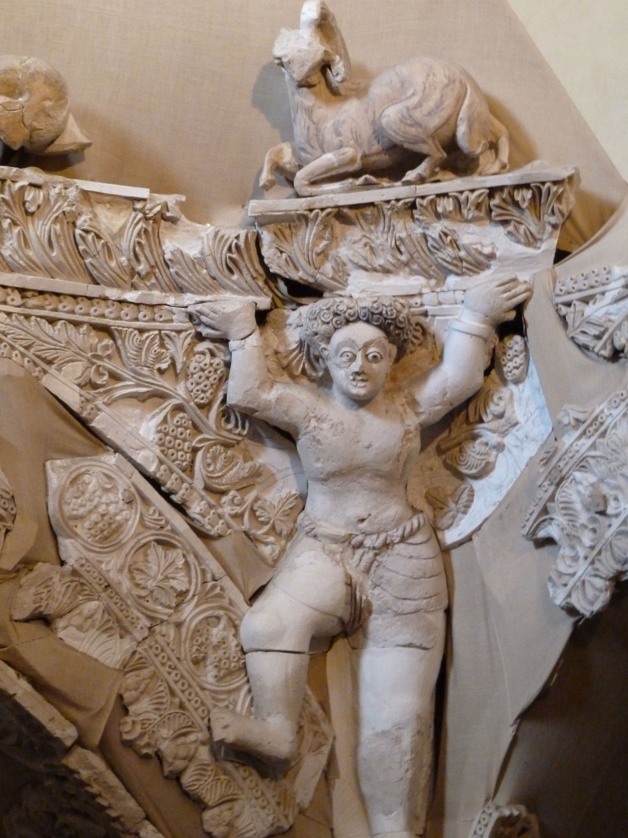 Stucco wall decorations from Hisham Palace at Rockefeller Museum. Photo Credit: Deror Avi/The History Blog.