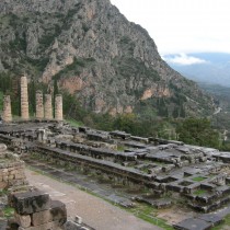 Earthquake faults may have played key role in shaping the culture of ancient Greece