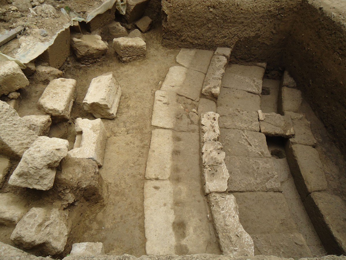 Part of the circular orchestra of the ancient theatre of Thouria was revealed.