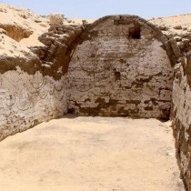 Boat burial was found within richly decorated chamber