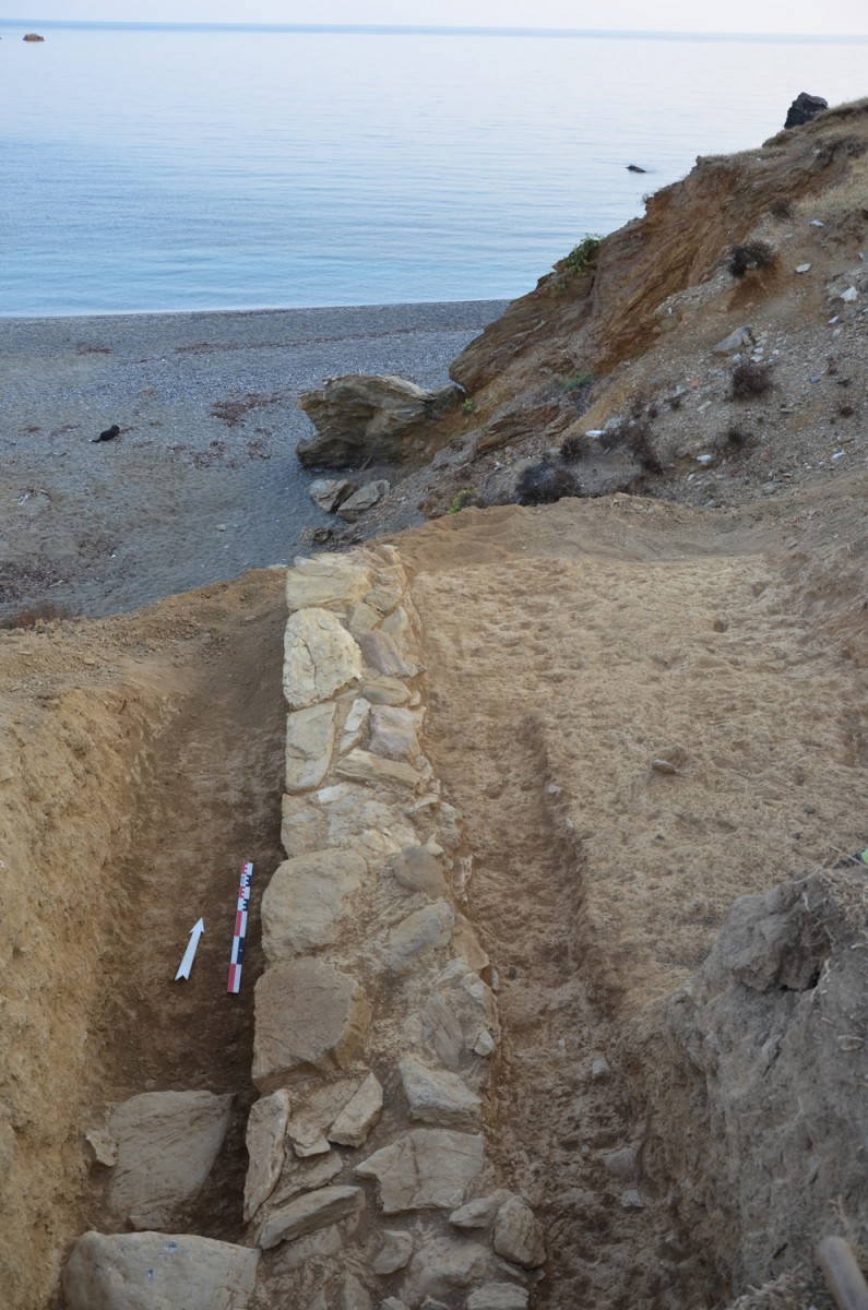 Retaining wall Δ5, from S (Photo: A. Mazarakis Ainian)