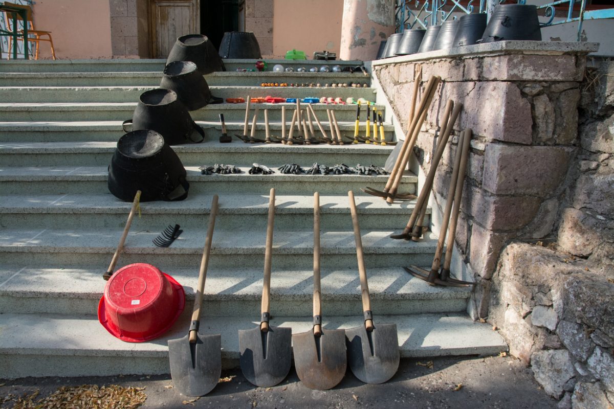 Fig. 10. Excavation tools.