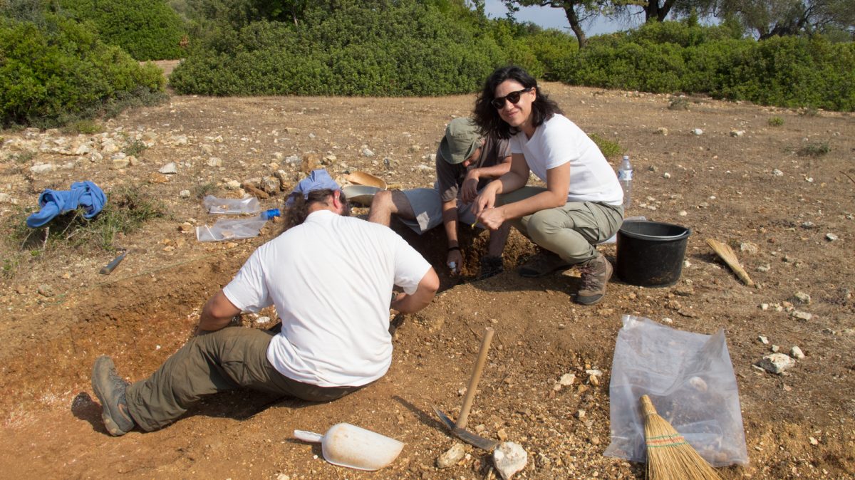 Fig. 5. Trial Excavation on southern Meganisi in the summer of 2013.